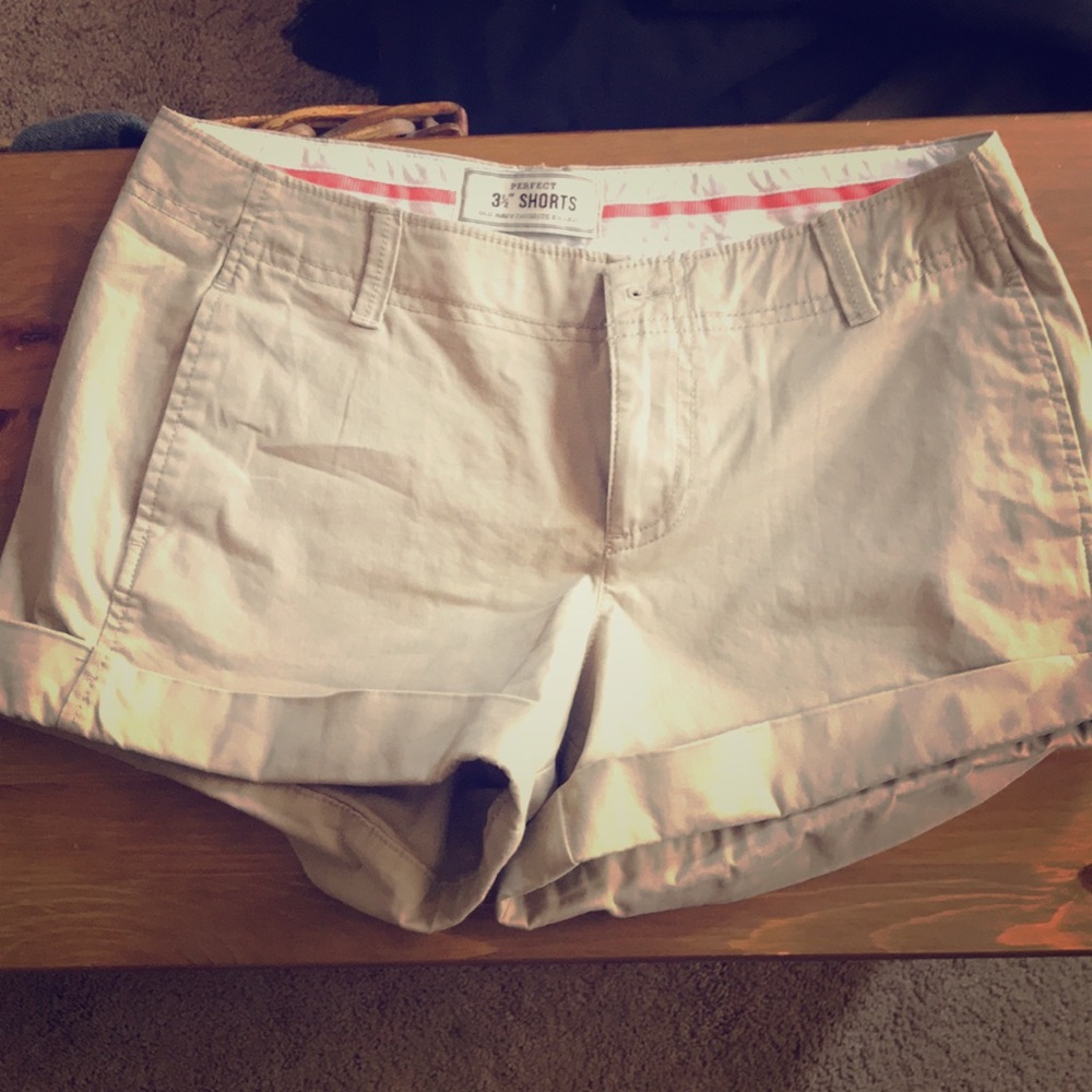 Khaki 3 1/2 inch shorts